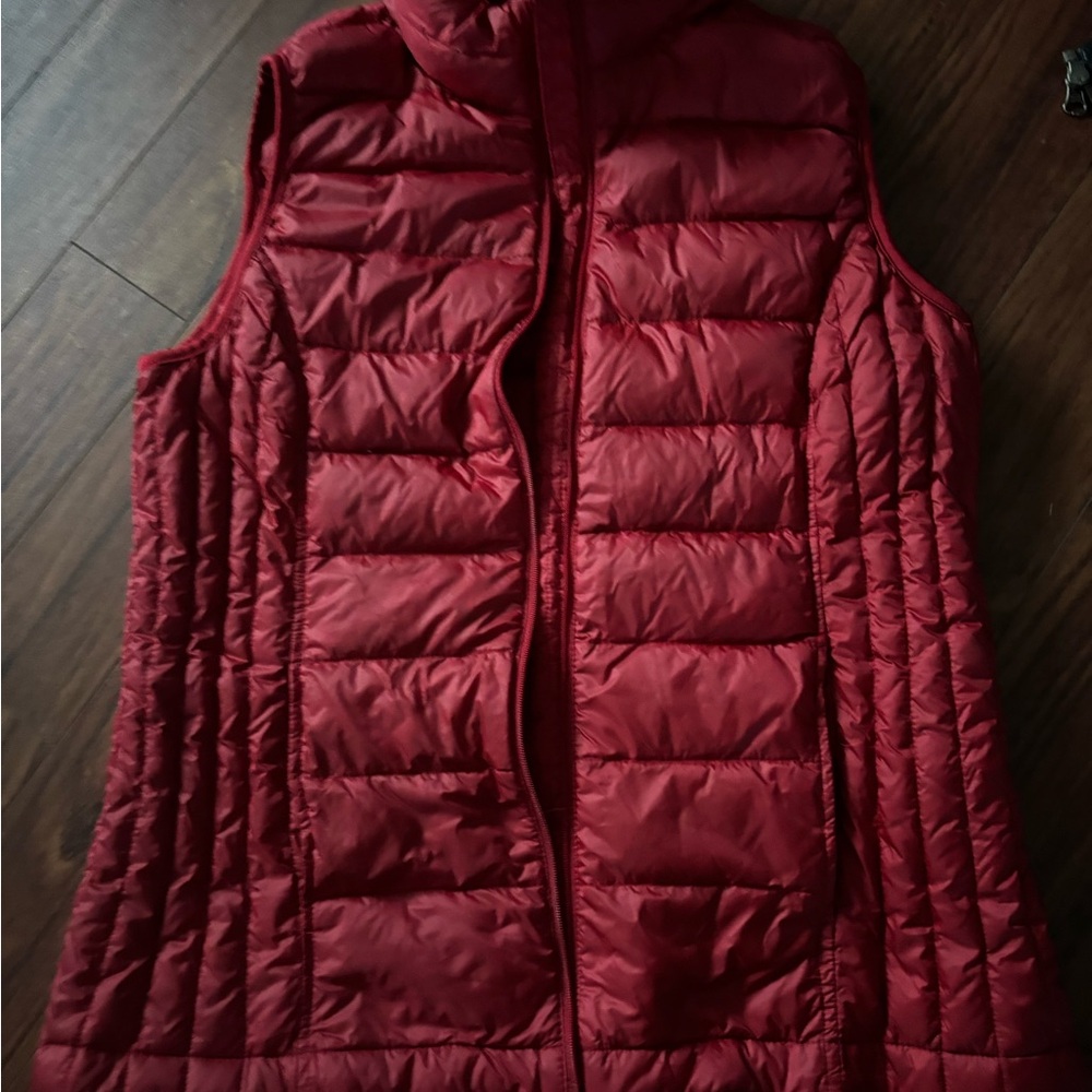 32 Degrees Women's Crimson Puffer Vest